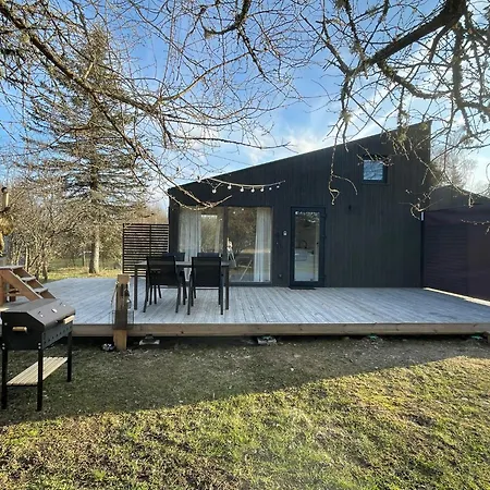 Palukuela Saunad Saunahouse *