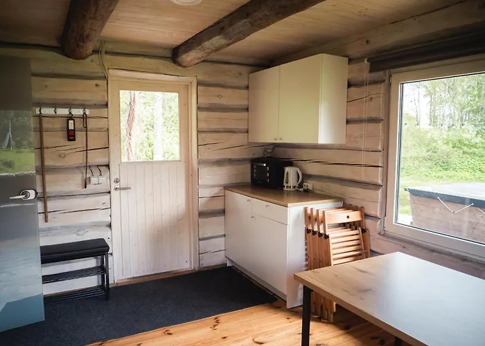 بيت للعطل Palukuela Saunad Saunahouse *